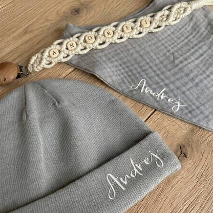 Baby Set- Mütze,Lätzchen,Schnullerkette