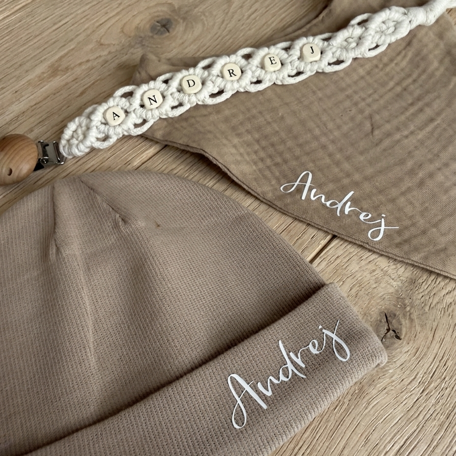 Baby Set- Mütze,Lätzchen,Schnullerkette
