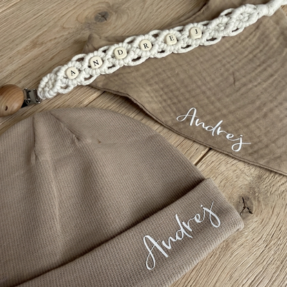 Baby Set- Mütze,Lätzchen,Schnullerkette