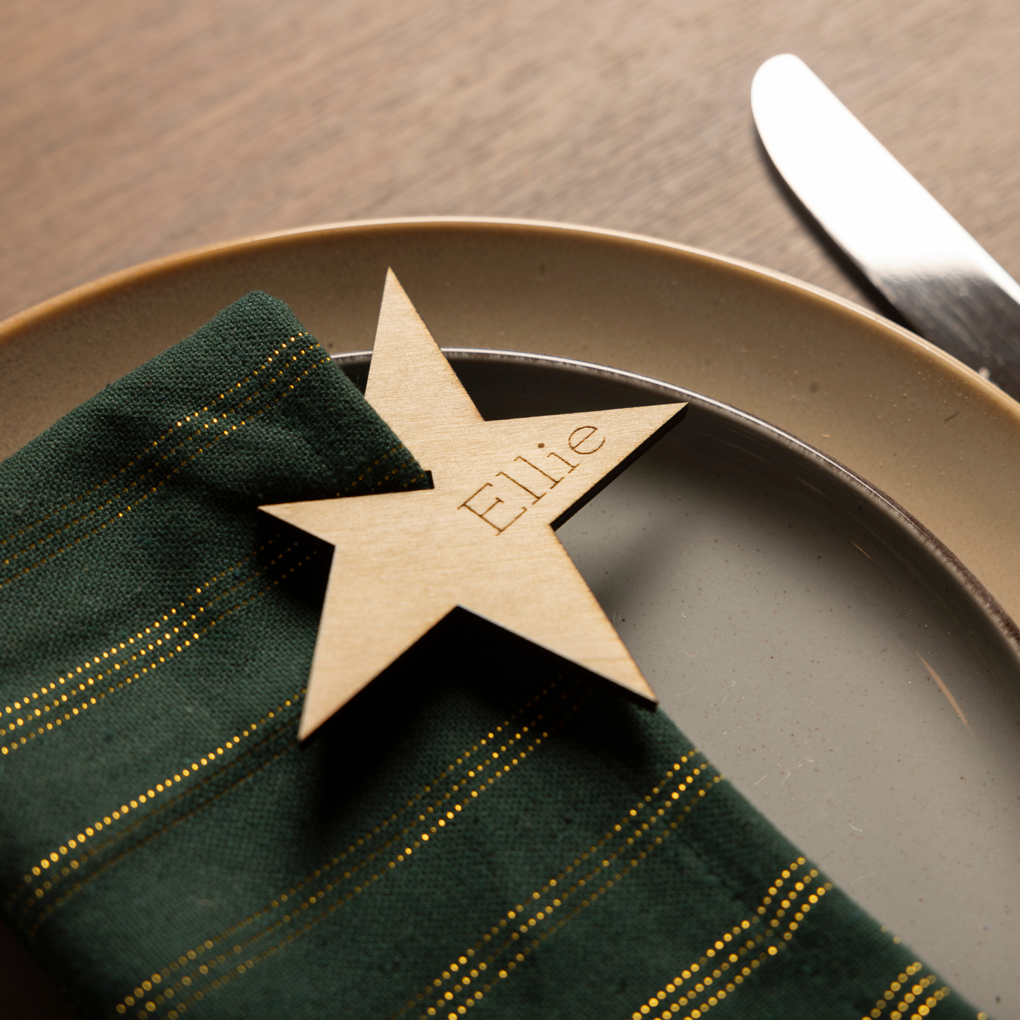 Massivholz-Serviettenringe mit persönlicher Gravur